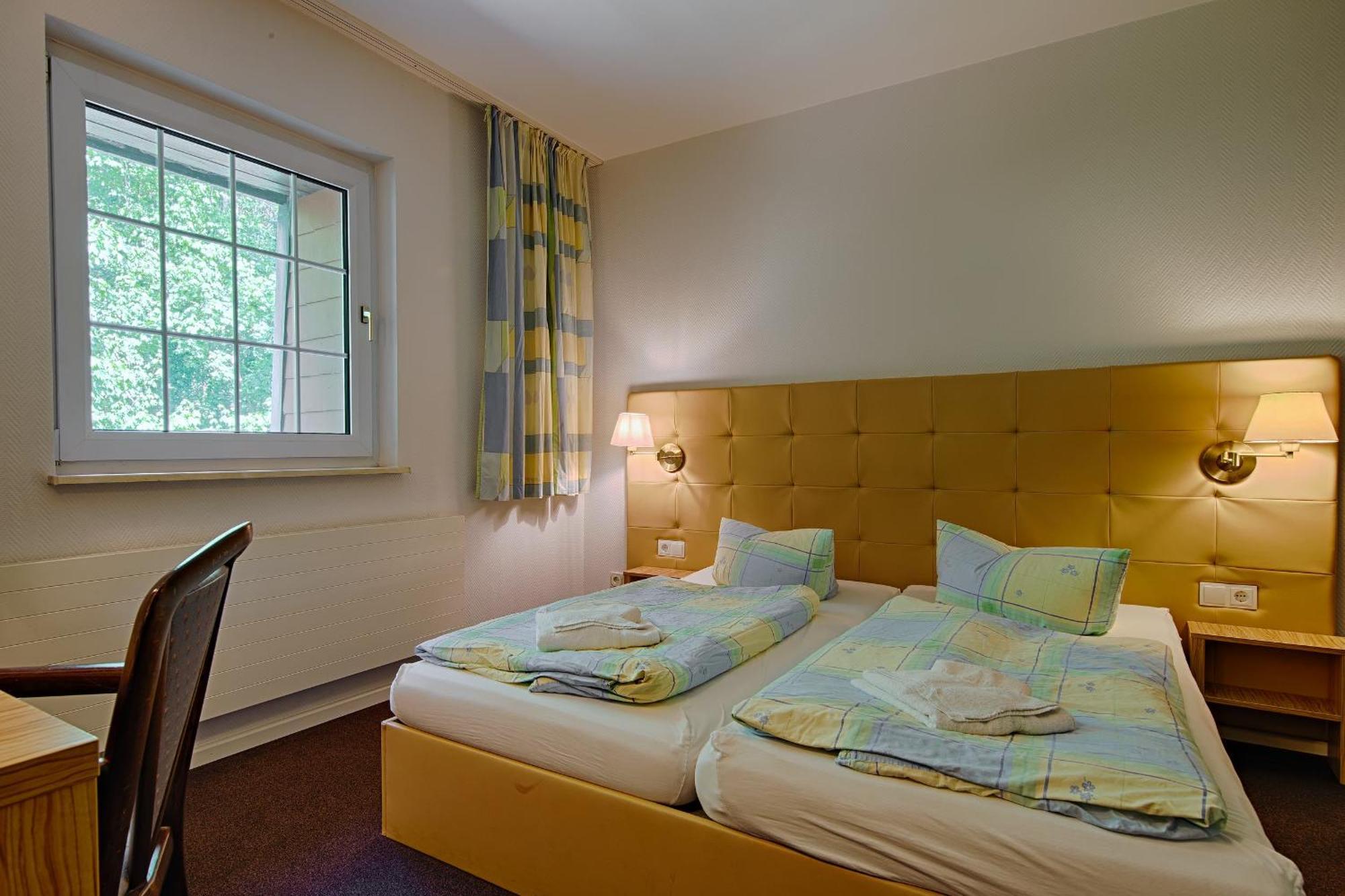 See Hotel Karlslust Chalets Storkow  Exterior photo